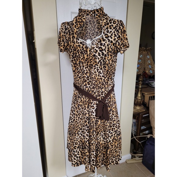 Dresses & Skirts - Leopard Print Keyhole Neck Puff Sleeve Belted A-Line Dress BOHO Brown/Tan Size M
